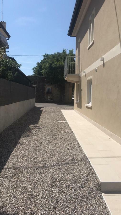 Homelyfeeling Castelnuovo del Garda Exterior photo