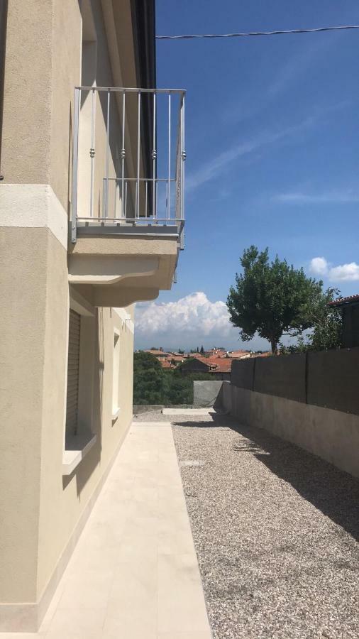 Homelyfeeling Castelnuovo del Garda Exterior photo